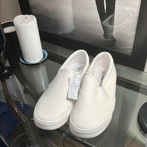 White Canvas Slip-On Sneakers Old Navy Mens Size 9